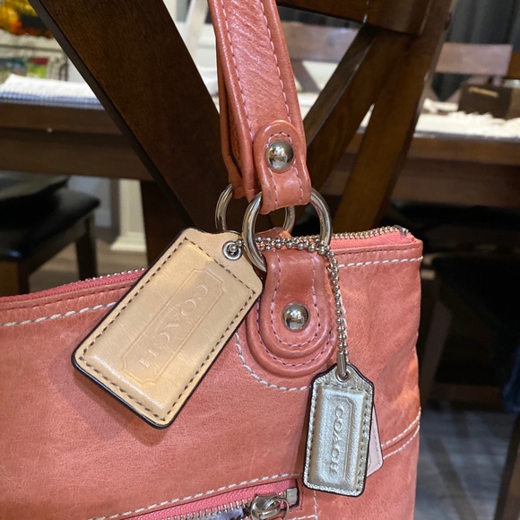 Coach - Picture 2 of 8